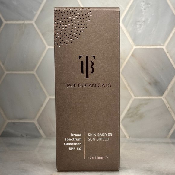 True Botanicals Skin Barrier Sun Shield SPF 30 - Picture 1 of 1